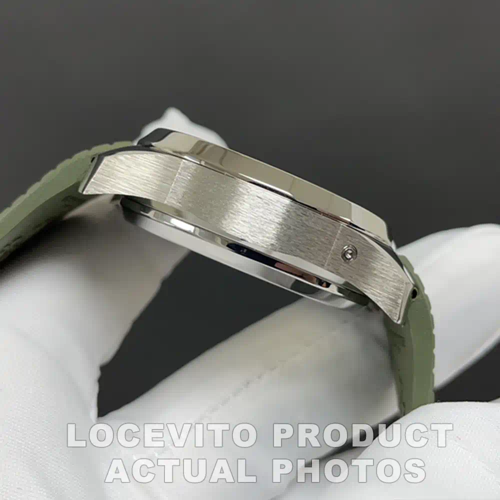 Aquanaut Travel Time 42.2mm Green Dial Ref. 5968G - Image 19