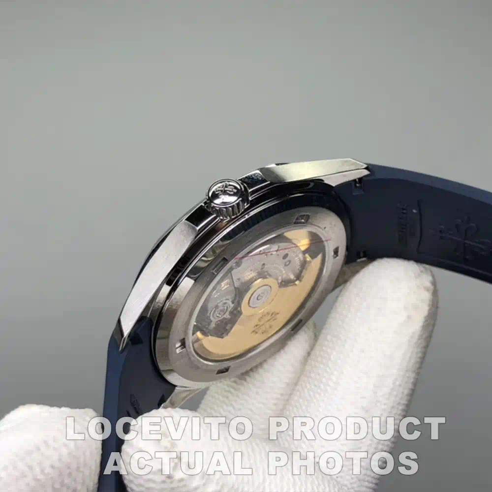 Aquanaut "Jumbo" 42.2mm White Gold Blue Dial Ref. 5168G - Image 6