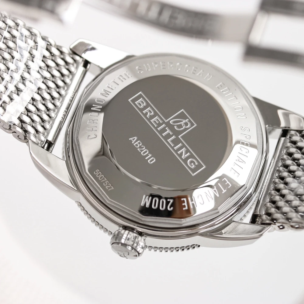 Superocean Heritage 46 Classic Heritage Diver - Green Dial and Mesh Bracelet - Image 19