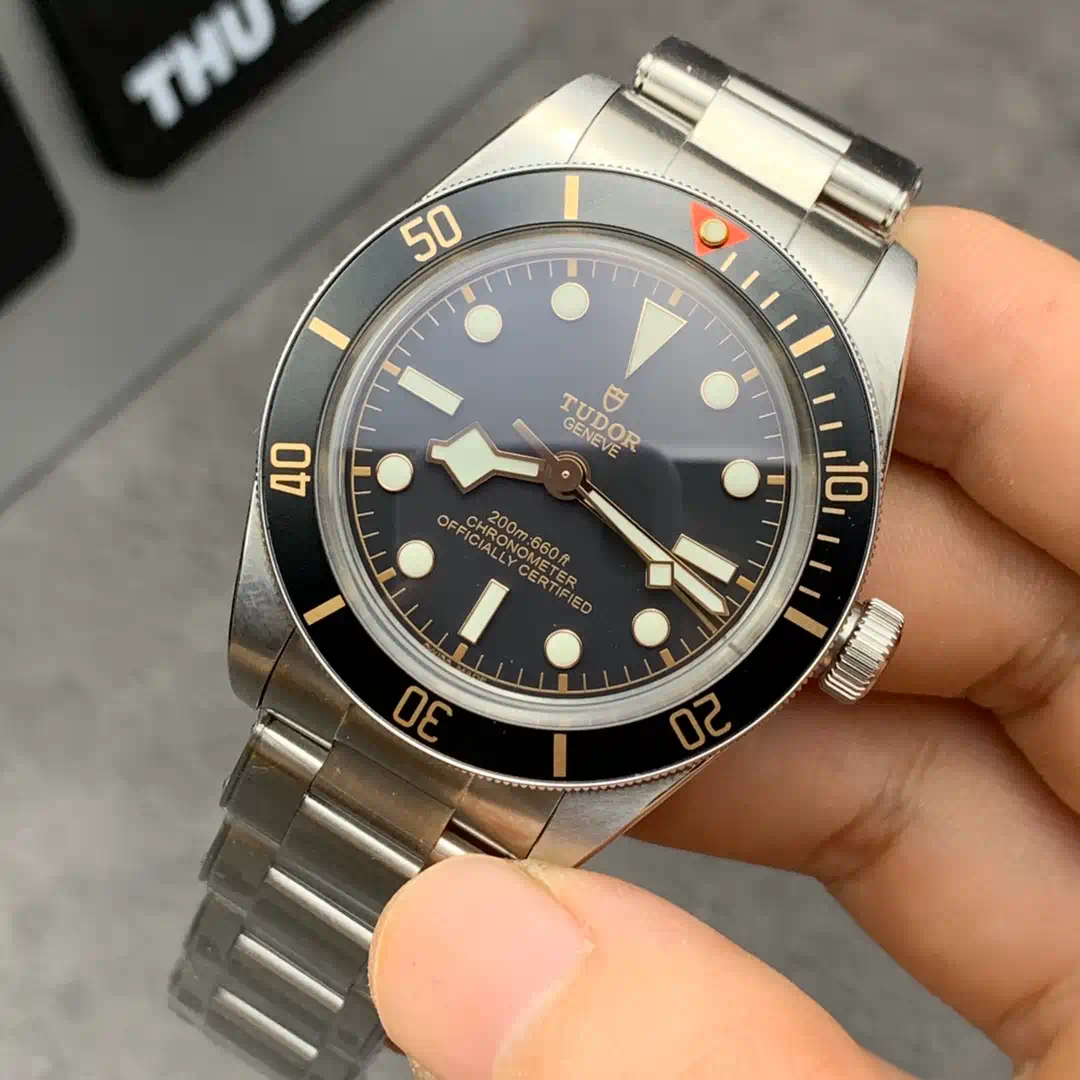 Black Bay 58 Series Heritage Diver - 39mm Black and Gilt Dial with Steel Bracelet - Image 6
