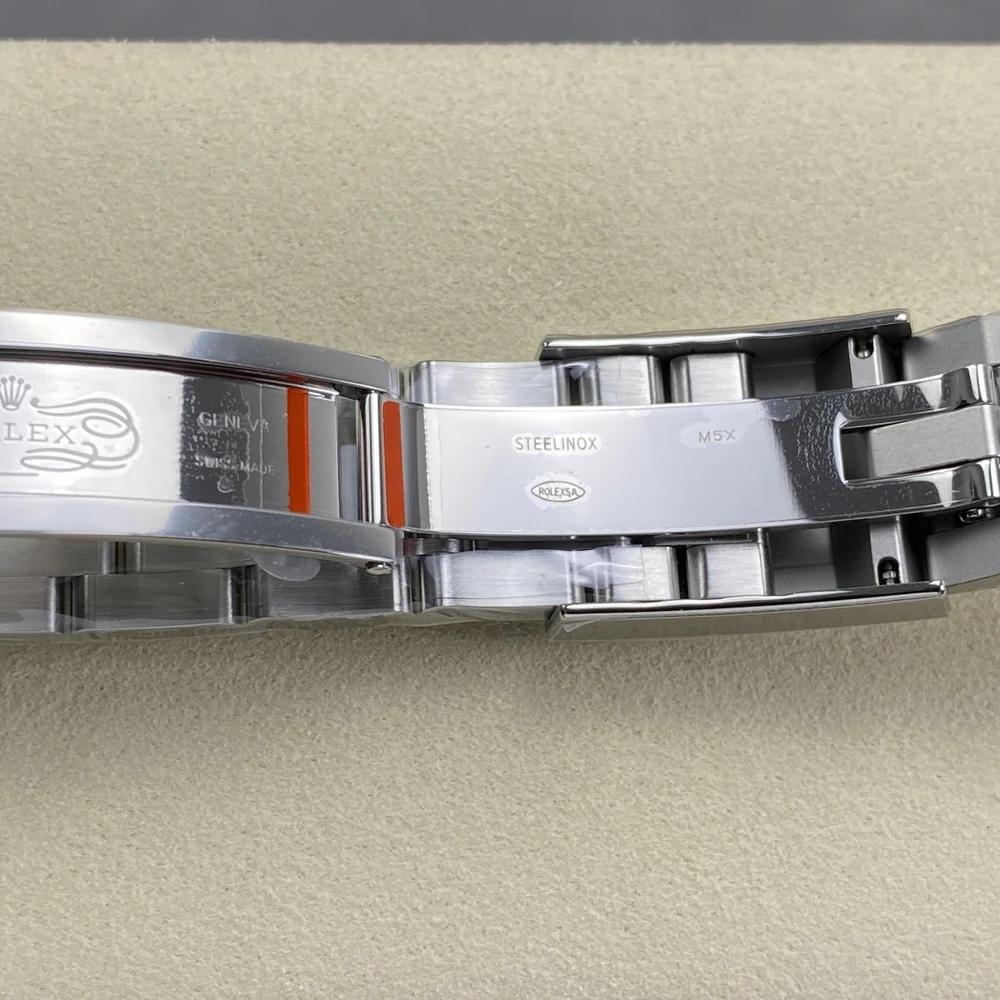 Cosmograph Daytona 40mm White Dial "Panda" Ref. 116500LN - Image 6