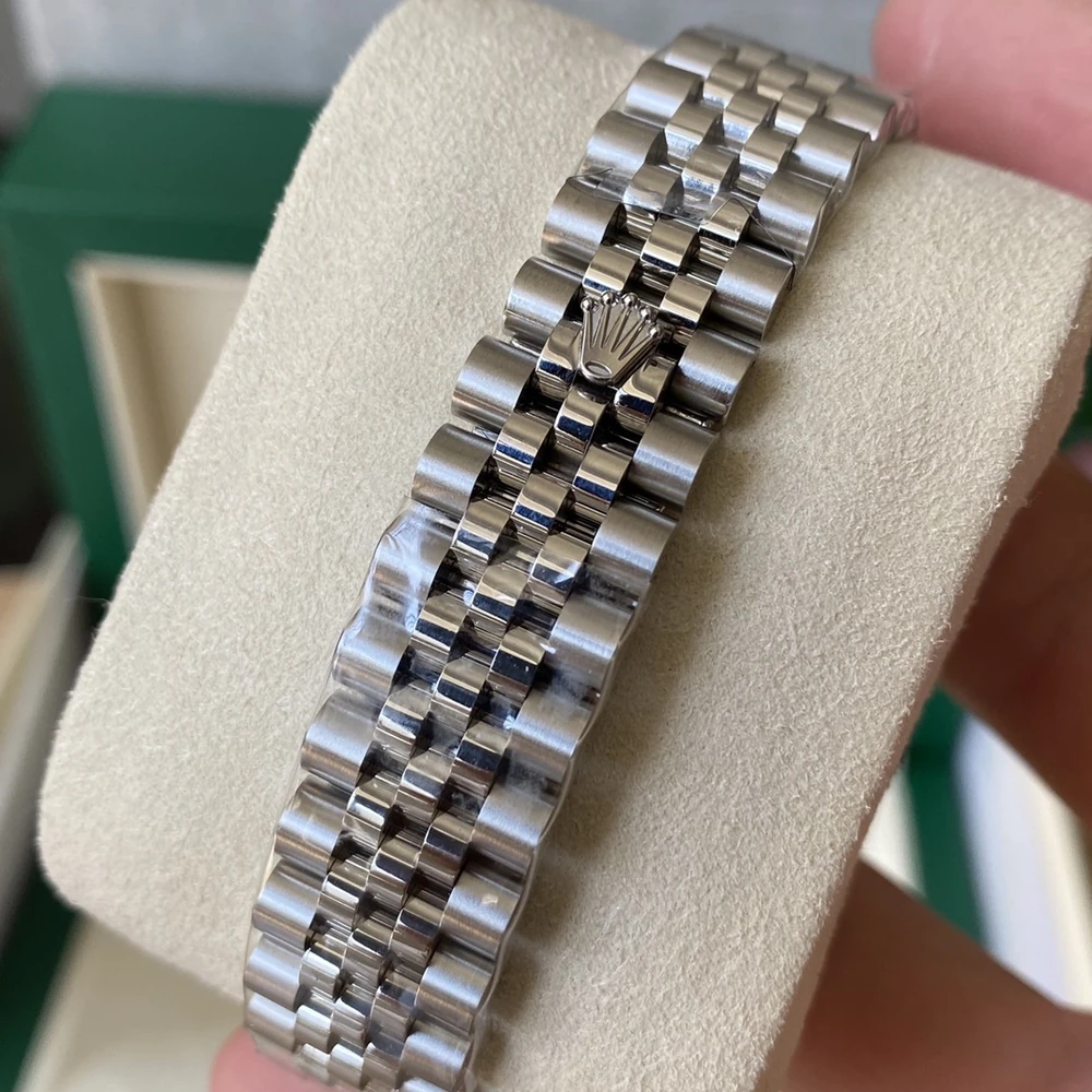 Datejust 41 Mint Green Sunray Dial Fluted Bezel Jubilee Bracelet Men's Watch - Image 6