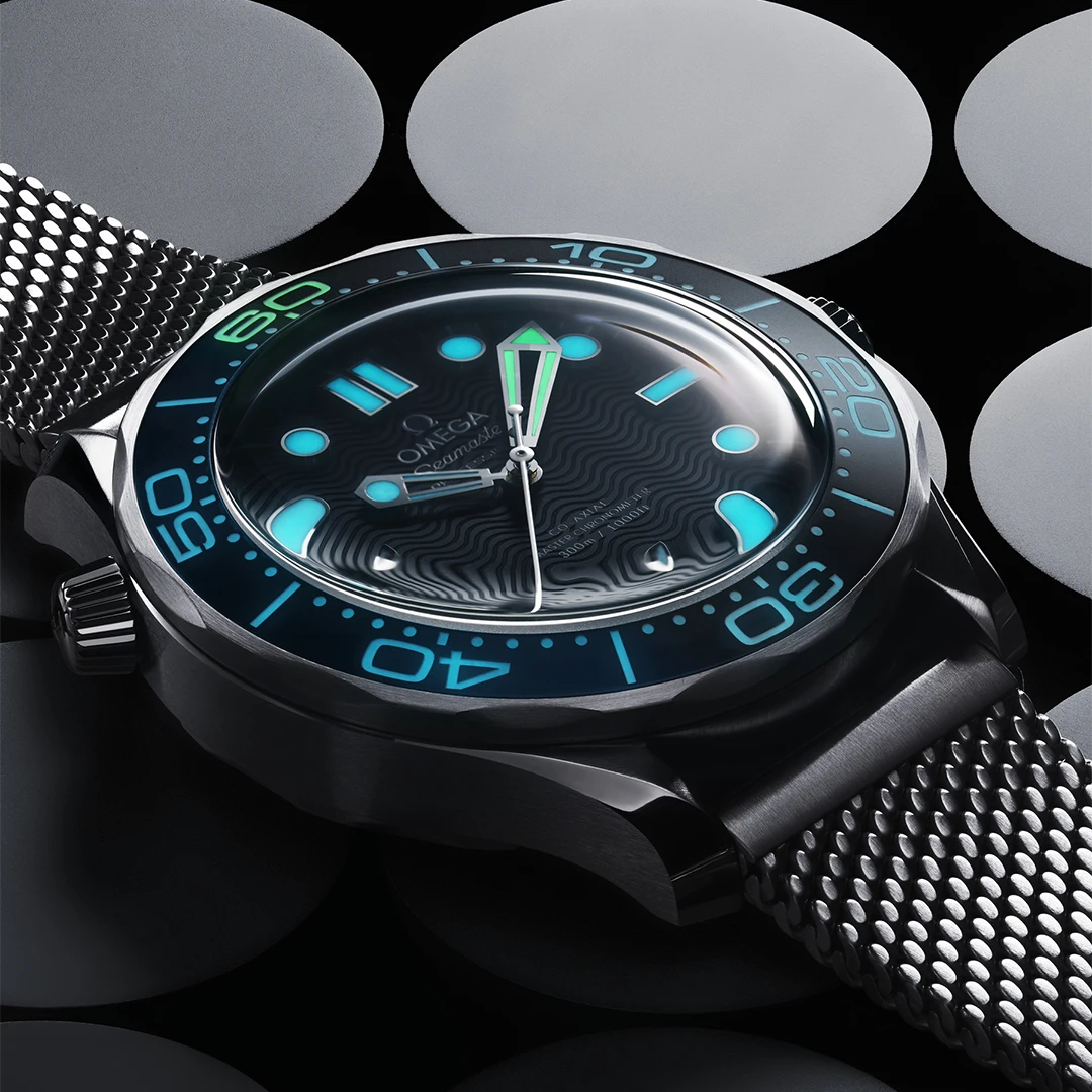 Seamaster Diver 300M James Bond 60th Anniversary 42 mm in Steel - Image 2