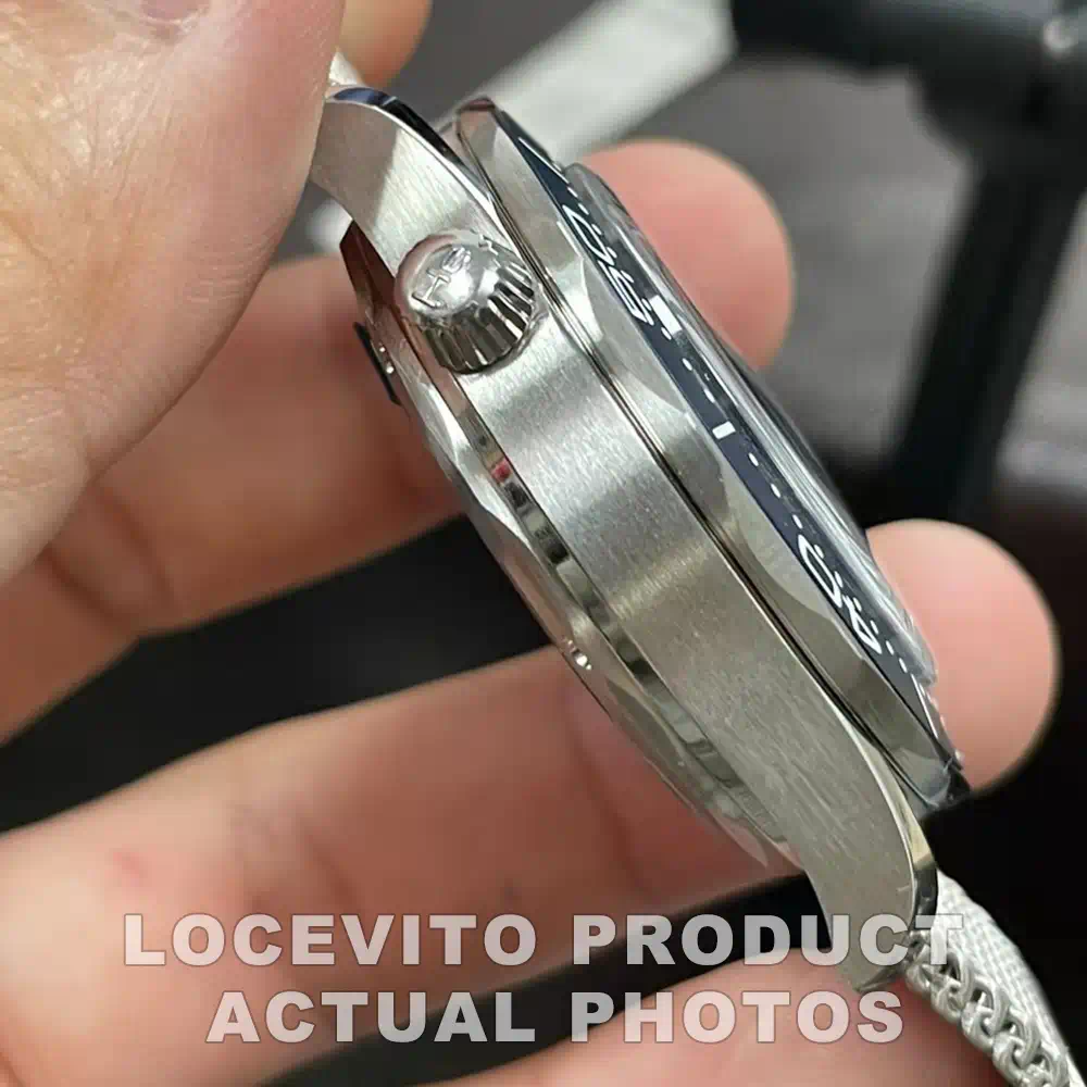 Seamaster Diver 300M James Bond 60th Anniversary 42 mm in Steel - Image 10