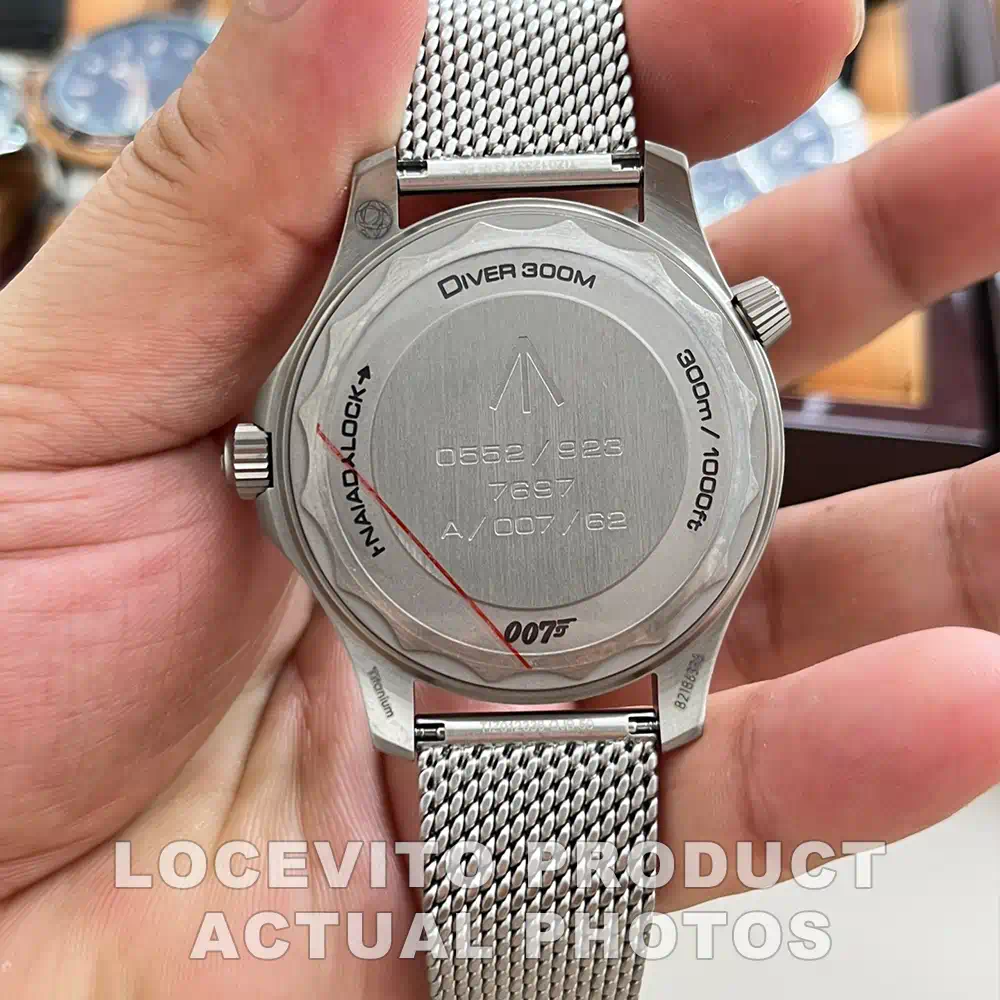 Seamaster Diver 300M 007 Edition 42 mm - Image 12
